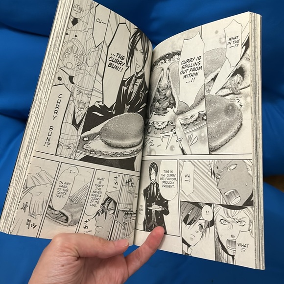 Black Butler Comic Volume 5 By Yana Toboso Rated For Older Teens - Picture 4 of 4